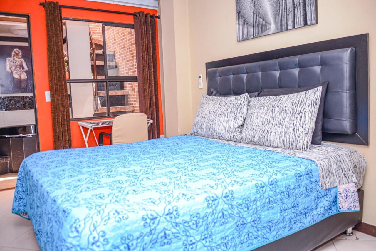 Calle 8 Suites Medellín Exteriér fotografie
